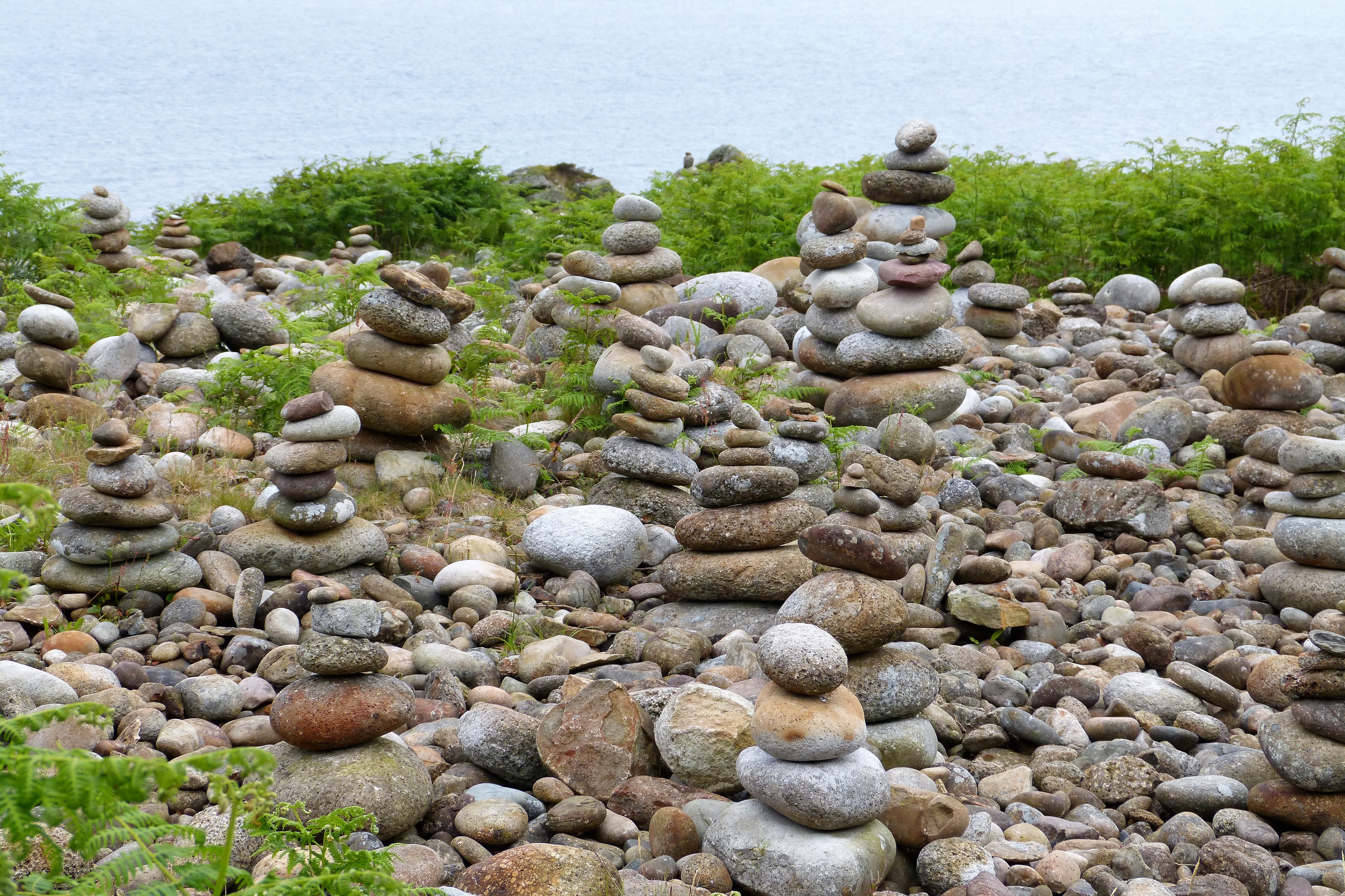 Камни king. King Stone камень.