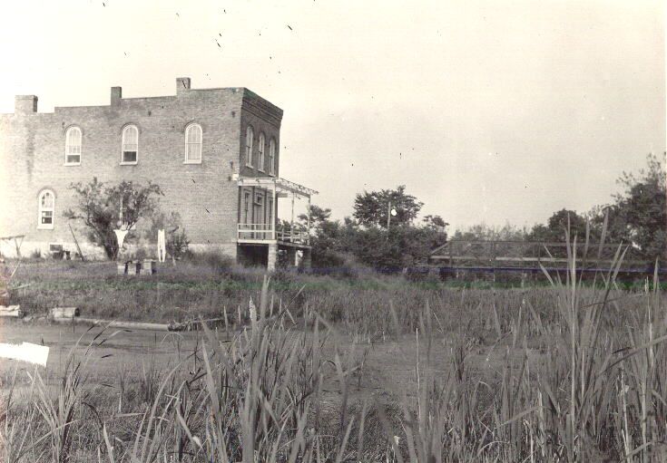 File:Trading post on the Miami and Erie Canal, Waterville, Ohio (approximately 1920) - DPLA - 43170ea89636c386eded4807ef15e88f.jpg