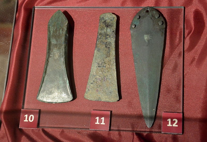 File:034 small axe 10.) 2nd m. BC, 11.) late 3rd m.BC, 12.) dagger 2nd m. BC.JPG