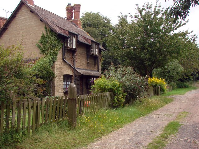 File:A cottage in Hooton Pagnell - geograph.org.uk - 539257.jpg