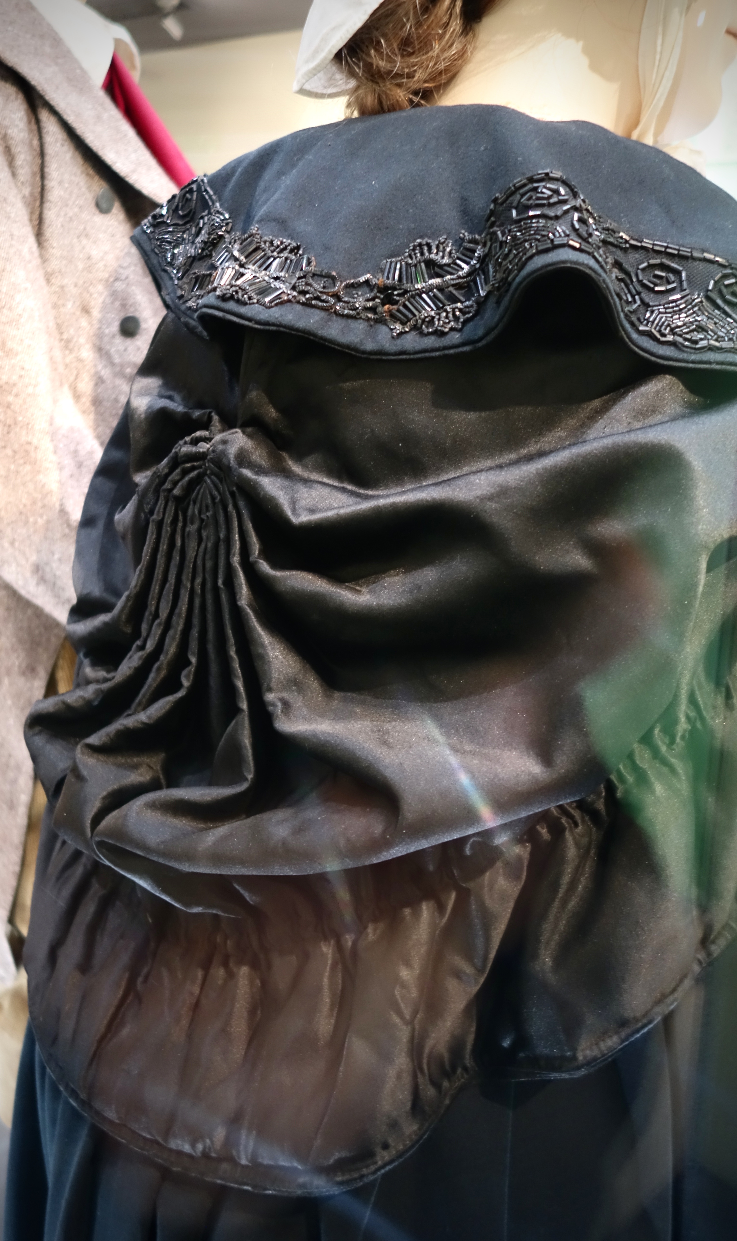 Misty Thicket Clothing: The Original Womens Irish Kinsale Cloak!
