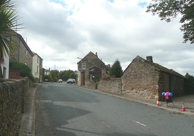 File:Barnsley Road and the Nail Forge, Hoylandswaine - geograph.org.uk - 1501478.jpg