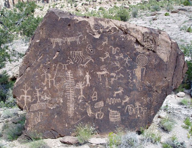 File:Big Rocks petroglyphs.jpg