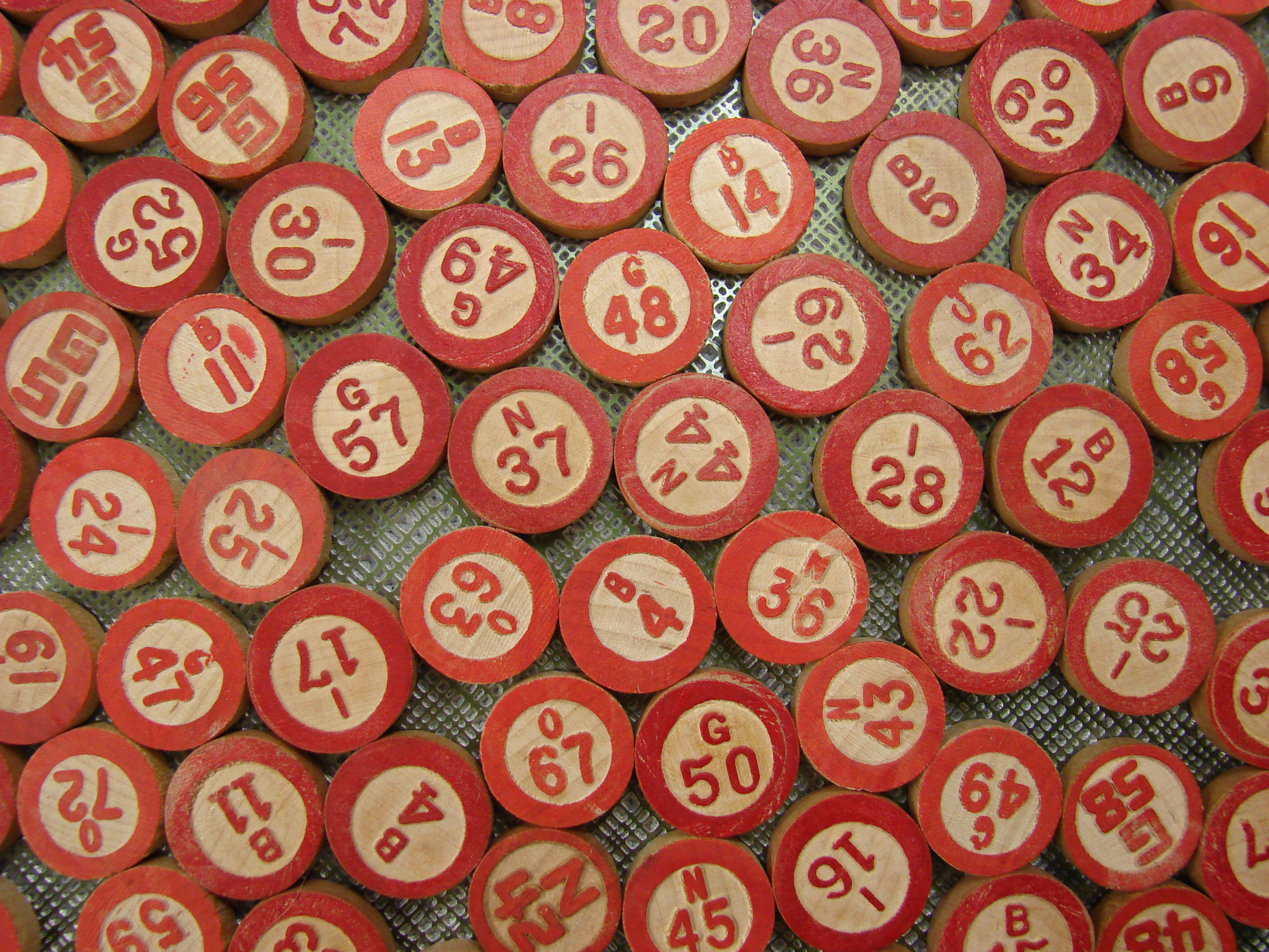 Bingo numbers (red)