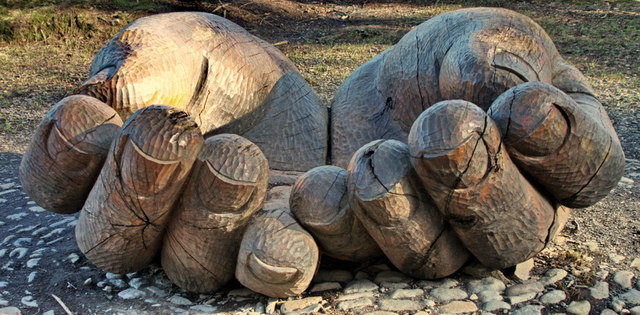 Cracked Nails - geograph.org.uk - 343688