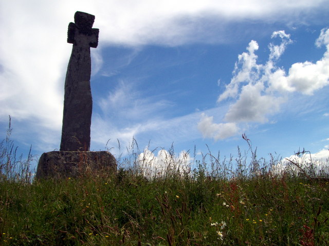 File:Cross at An Tulachan - geograph.org.uk - 871331.jpg