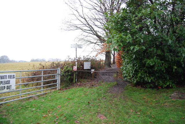 File:Footpath off Birchwood Av. - geograph.org.uk - 1079773.jpg