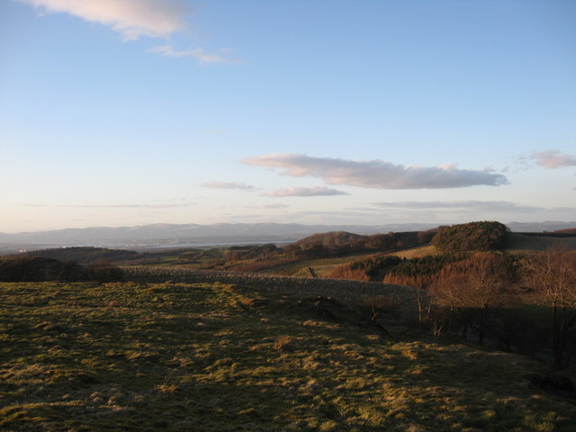 Looking north from Cairnpapple Hill - geograph.org.uk - 1214500