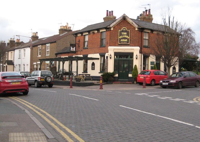 File:Oxhey, The Villiers Arms - geograph.org.uk - 2791625.jpg