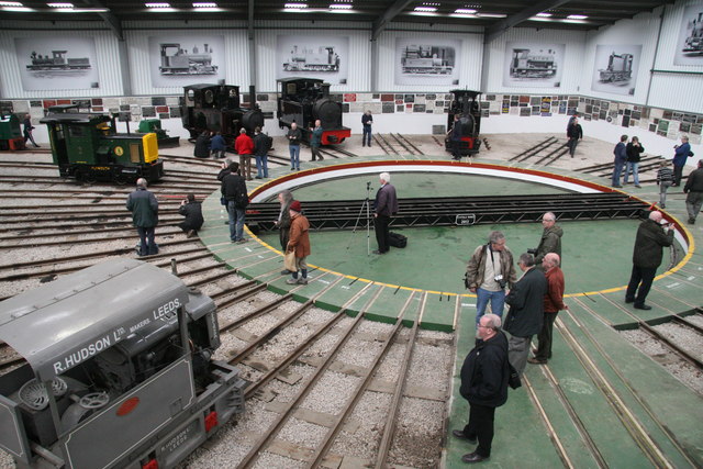 File:Statfold Barn Railway - the grain store (geograph 3908164).jpg