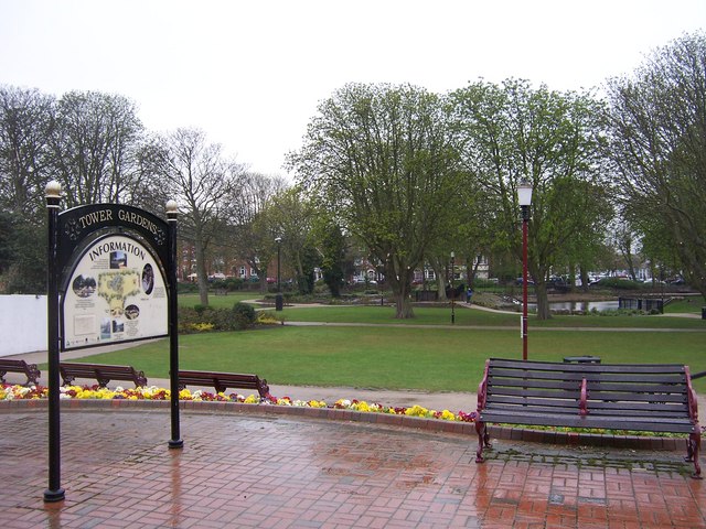 File:Tower Gardens - Skegness - geograph.org.uk - 780000.jpg