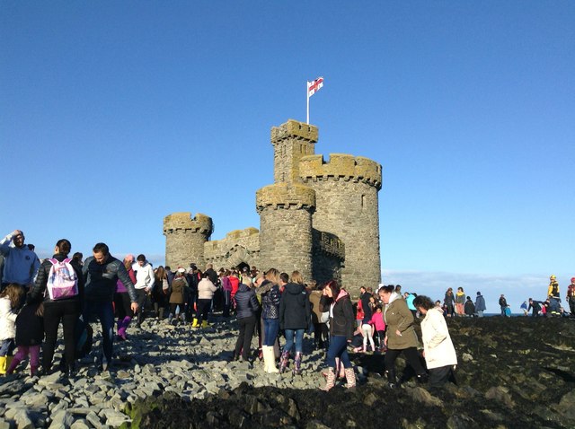 Tower of Refuge - geograph.org.uk - 4451282