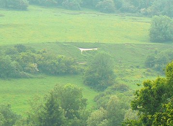 File:White Horse, Preshute Hill, Marlborough - geograph.org.uk - 460740 (cropped).jpg