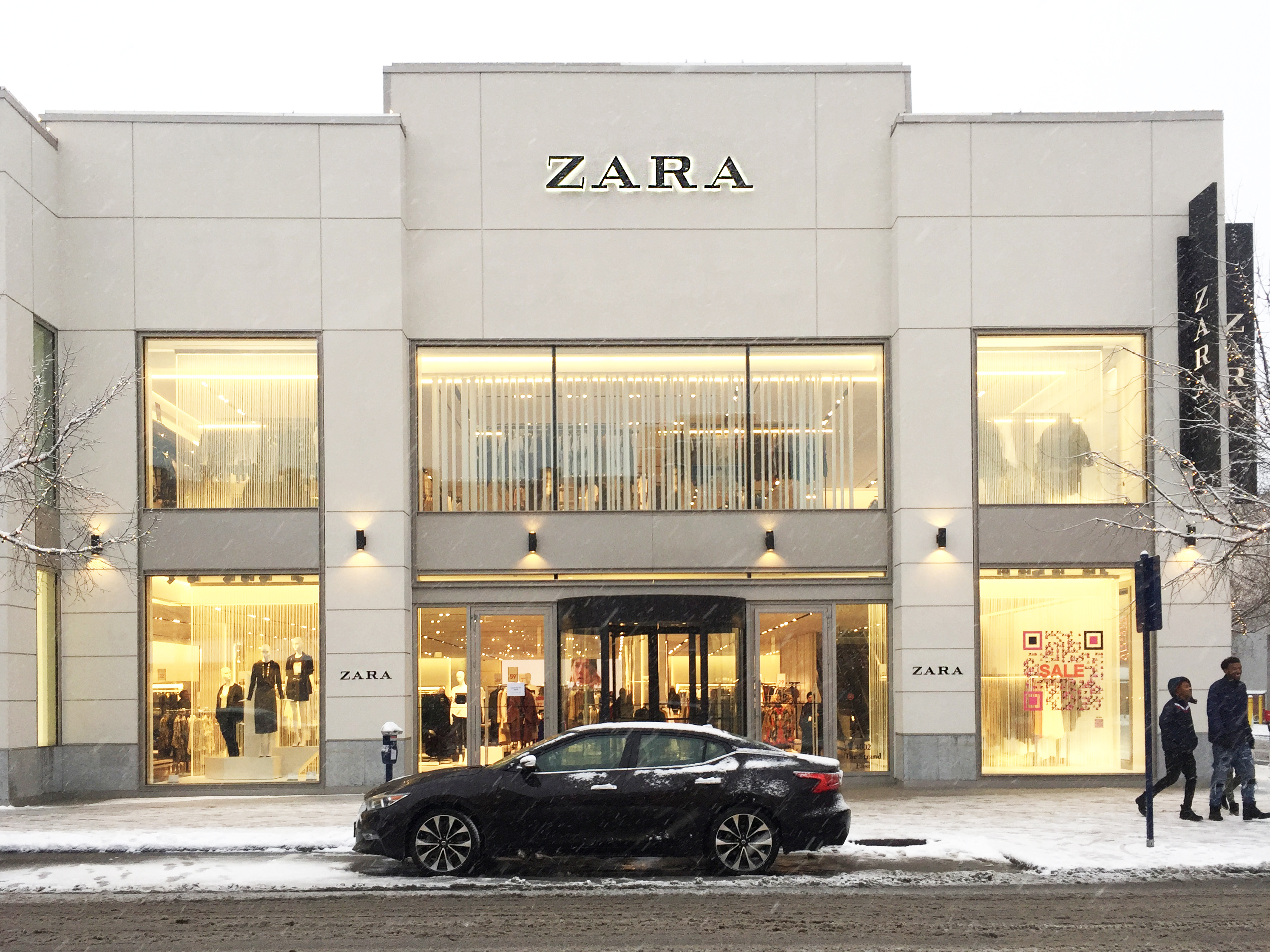 Archivo:Zara Store in Columbus.jpg - Wikipedia, la enciclopedia libre
