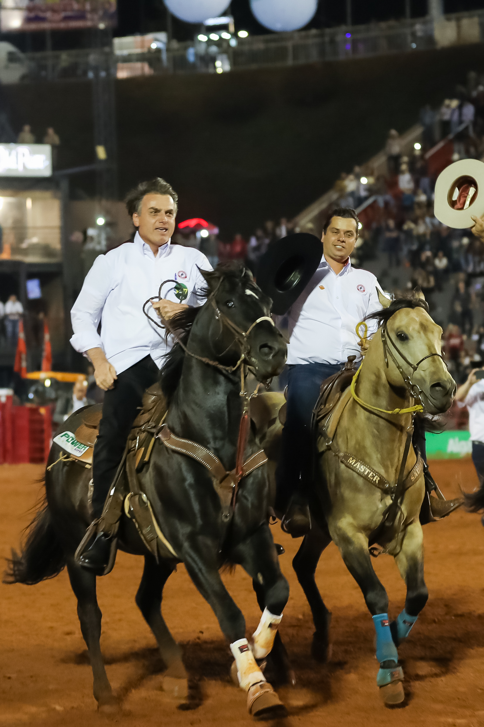 Abertura do rodeio da 64ª Festa do Peão de Boiadeiro de Barretos.