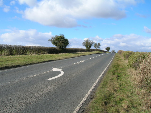 File:A612 towards Southwell - geograph.org.uk - 1760020.jpg