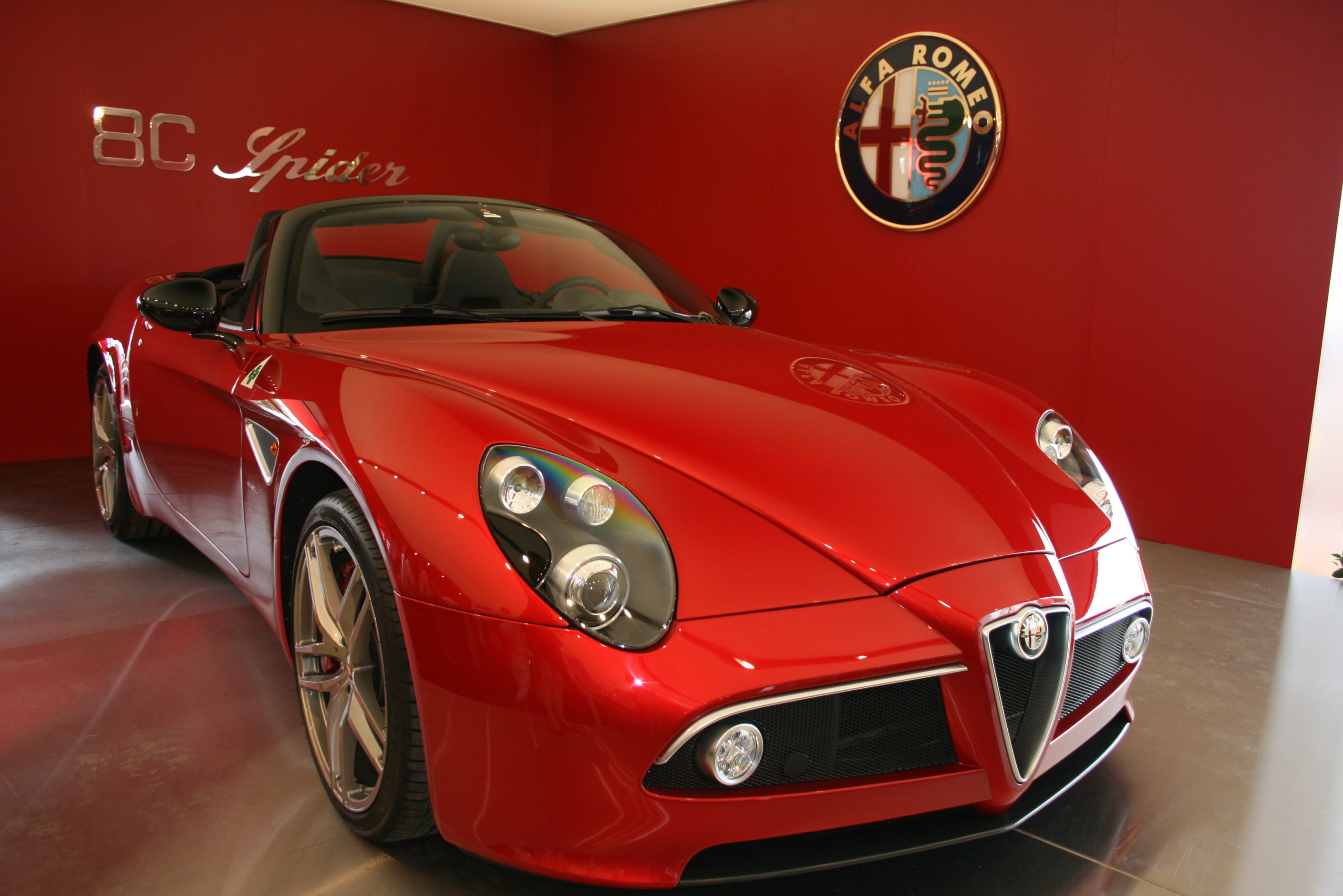 Alfa Romeo 8C Competizione - Wikipedia