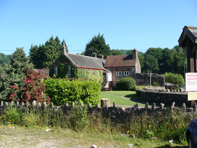 File:Anchor hotel from its designated car park - geograph.org.uk - 1332441.jpg