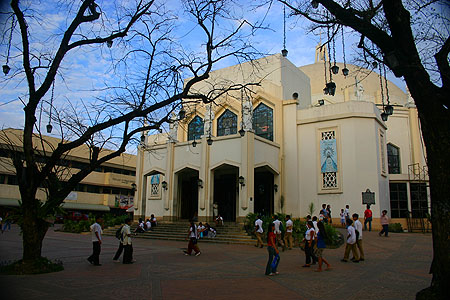 File:Antipolo - National Shrine 2.jpg