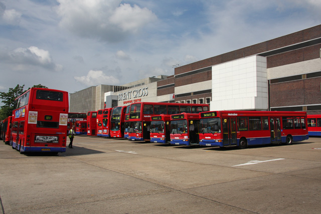 File:Brent Cross Bus Station - geograph.org.uk - 898610.jpg