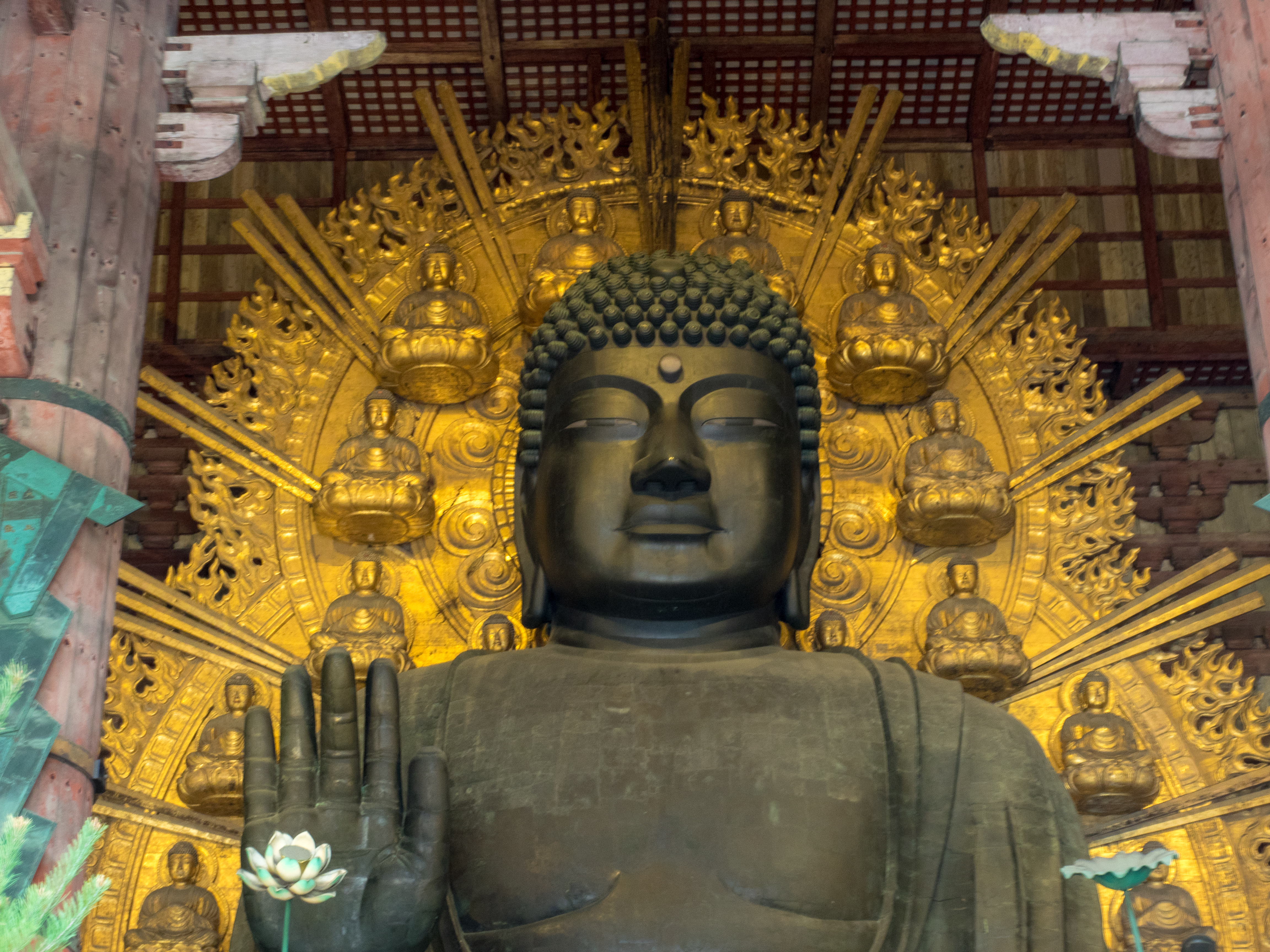 File:Daibutsuden at the Todaiji Temple - Nara (41441116434).jpg