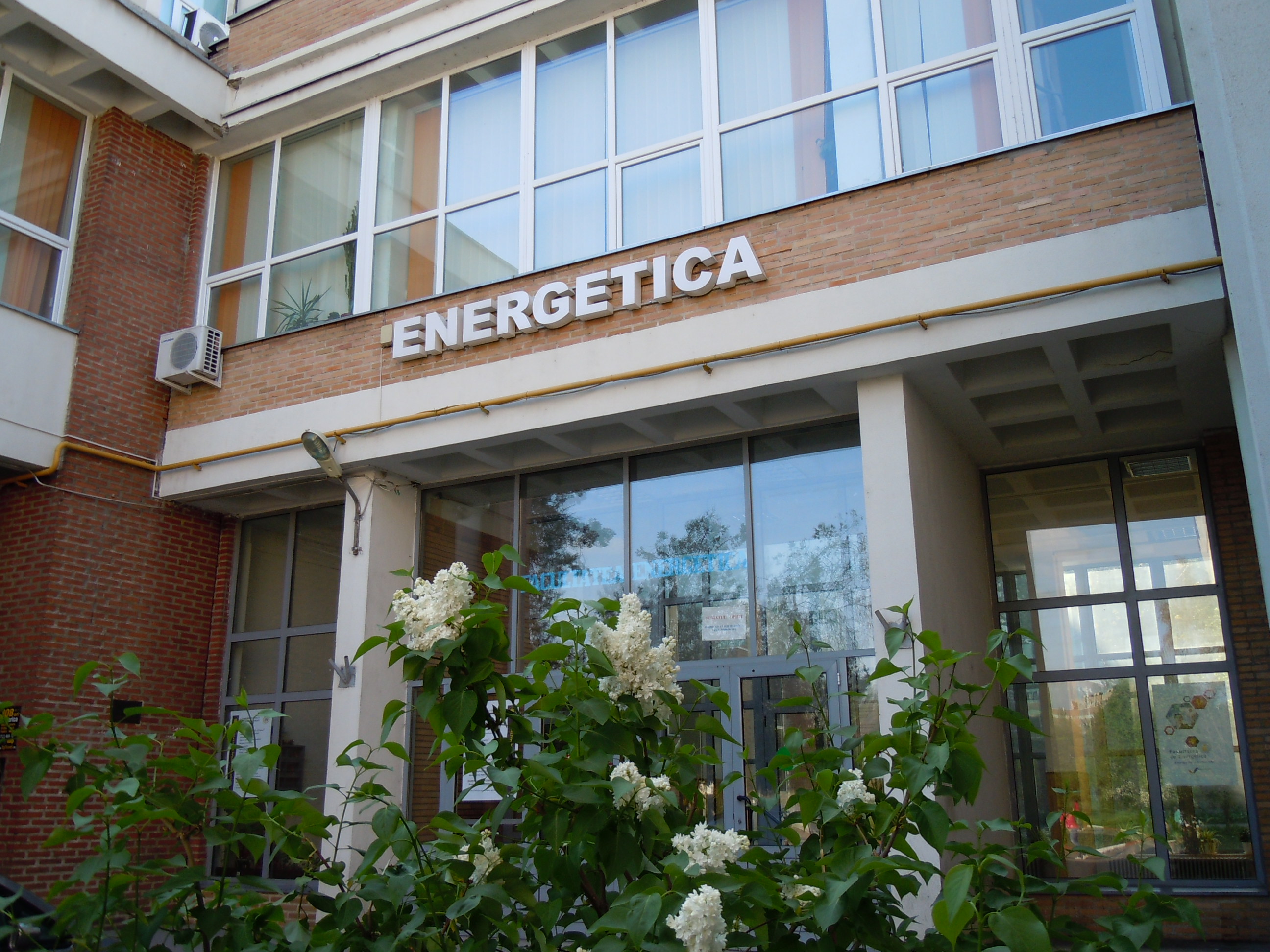 Facultatea De Energetică Universitatea Politehnica Din București