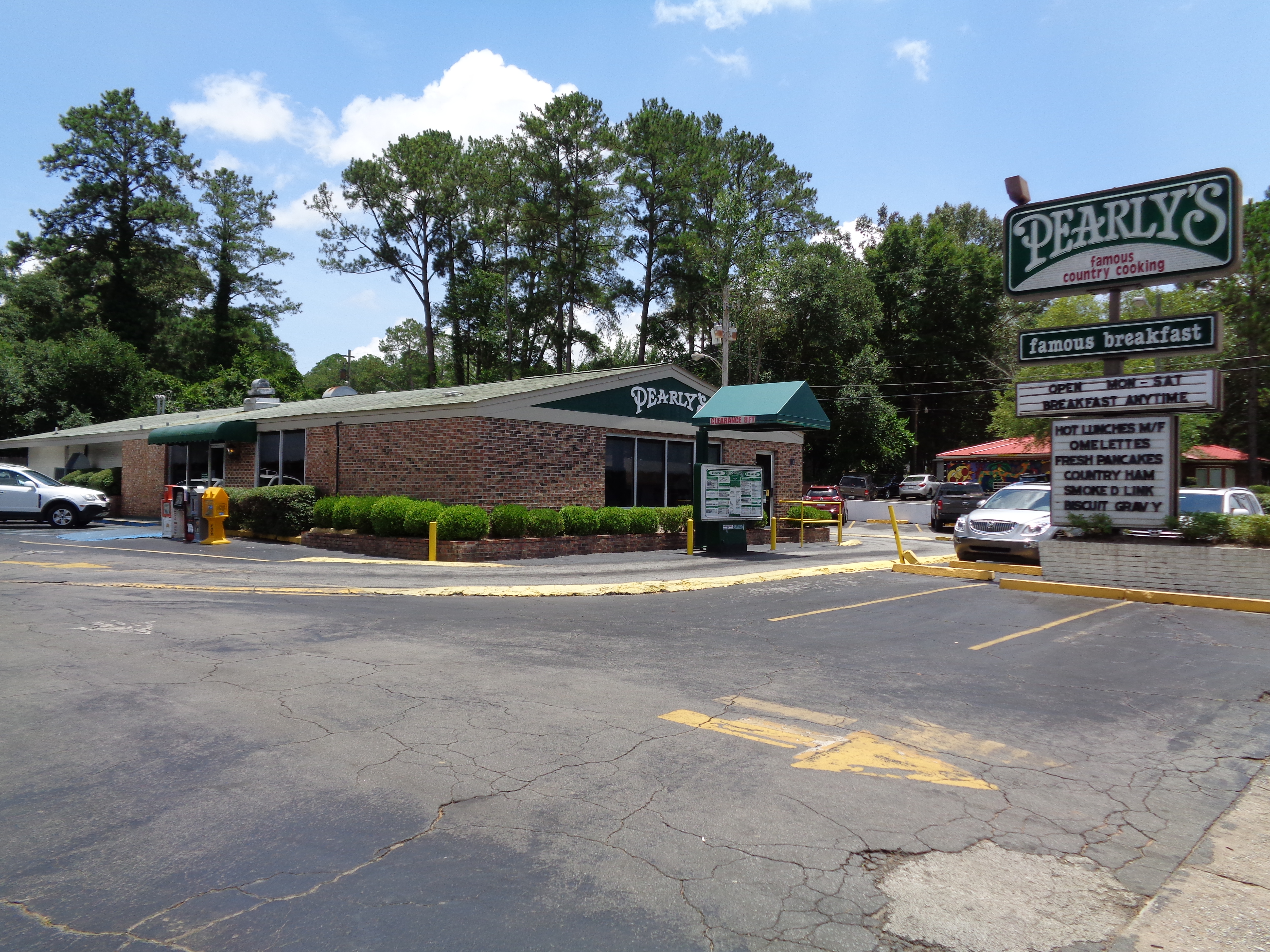 Pearly's Famous Country Cooking, Albany.JPG. w:en:Creative Commons. 