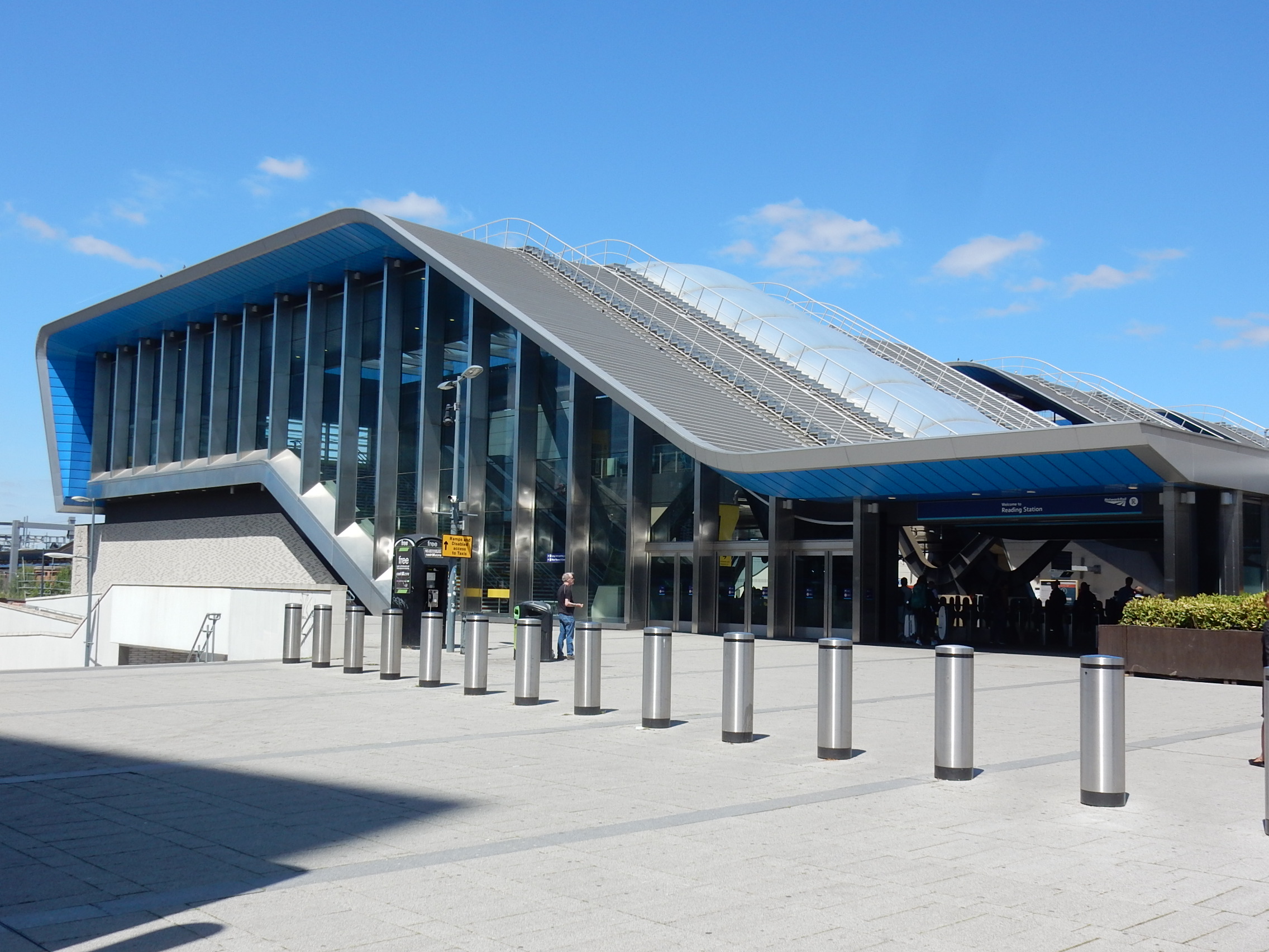 Reading station