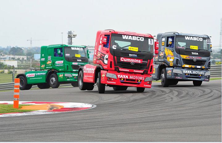 File:Tata truck racing at a speed of 140 KMPH.jpg