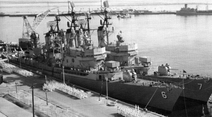 File:USS Farragut (DLG-6) and Luce (DLG-7) at Mayport 1962.jpg