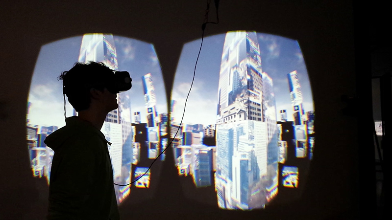 File:10'000 moving cities V3, net-and-telepresence-based installation, 2015.jpg
