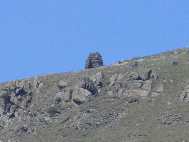 File:Cairn, Thorn Moor, Barbondale - geograph.org.uk - 1289675.jpg