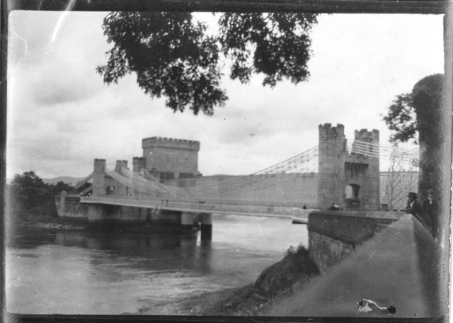 File:Conwy Suspension Bridge - geograph.org.uk - 159517.jpg