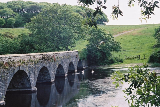Eight arch bridge at Stackpole - geograph.org.uk - 189664