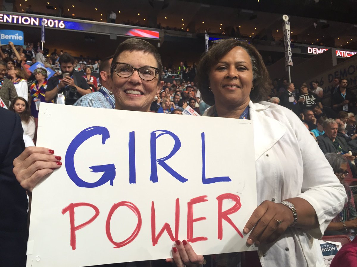 Girl power at the 2016 DNC CoUsvabWYAAQkkp.jpg