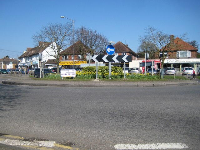 File:High Wycombe, Cressex Road Roundabout - geograph.org.uk - 2324135.jpg