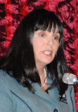 Julie Hardaker (cropped).jpg