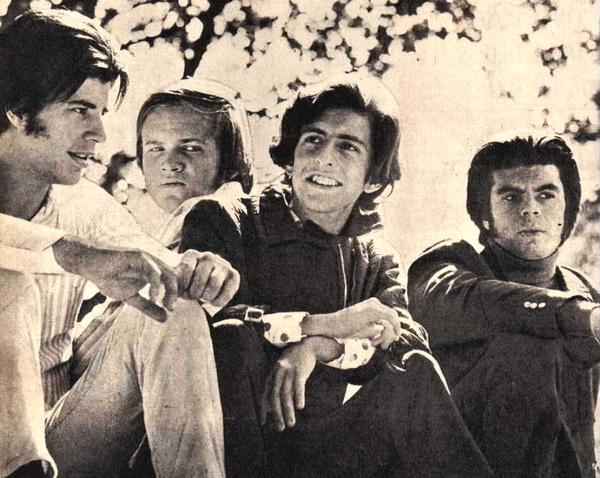 Roque Narvaja (el tercero de la derecha), junto a su banda La Joven Guardia en el año 1969.