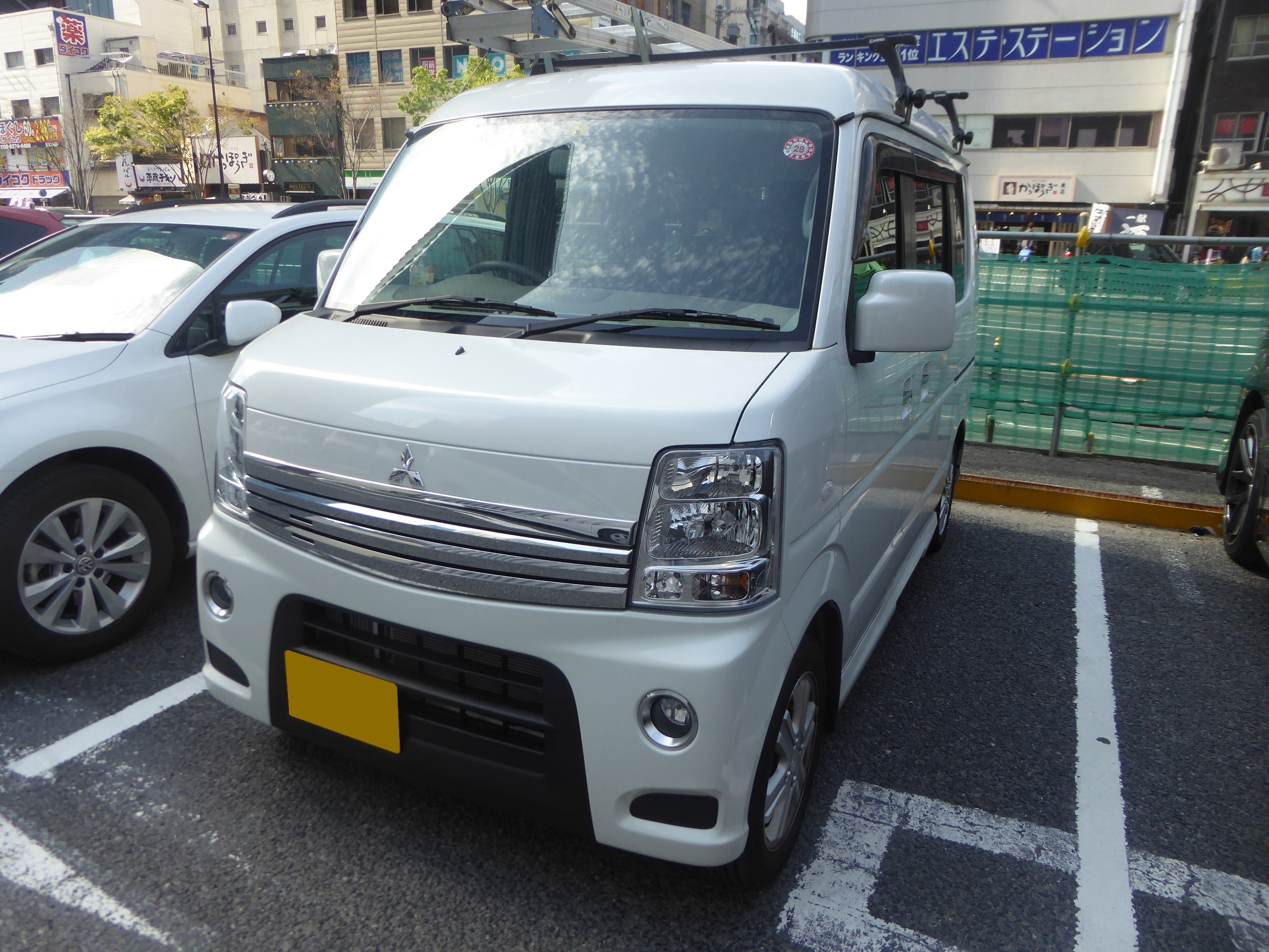 ファイル:Mitsubishi TOWN BOX G SPECIAL (ABA-DS64W) front.JPG - Wikipedia