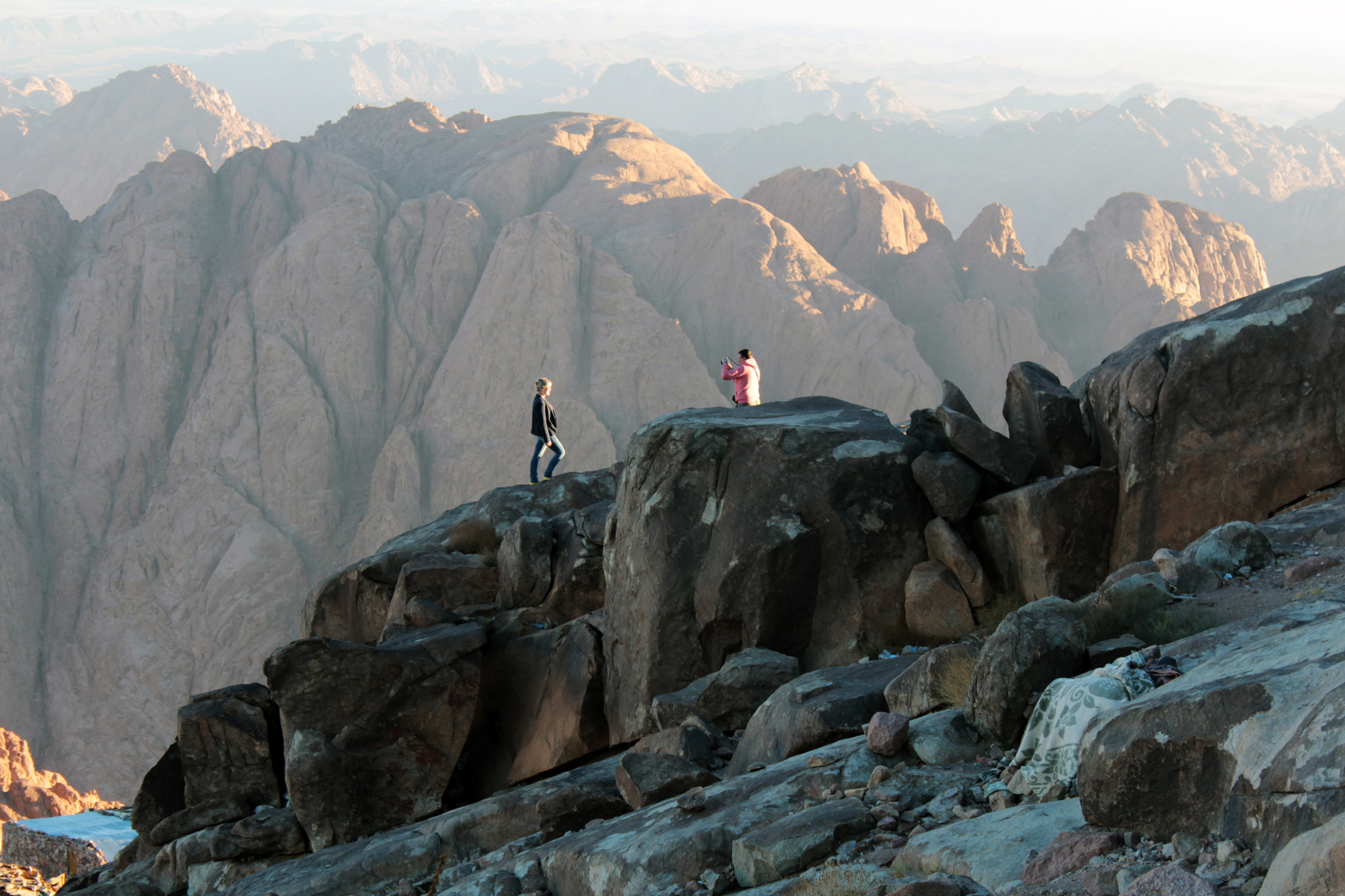 File Moses Mountain Saint Catherine Egypt Jpg Wikimedia Commons