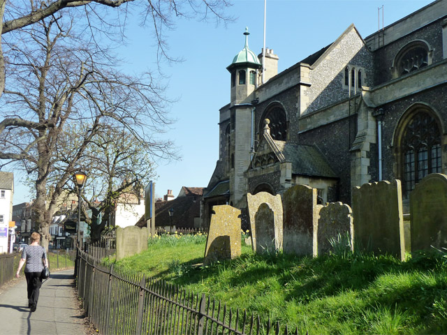 File:Path by the churchyard, Carshalton - geograph.org.uk - 5280112.jpg