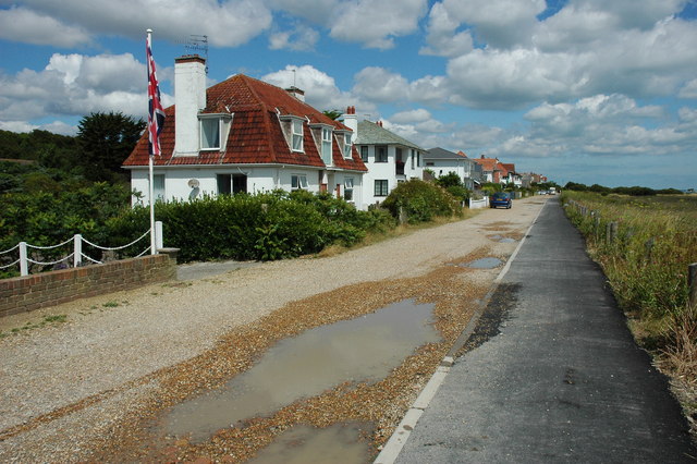 File:Seafront houses, Walmer - geograph.org.uk - 1408066.jpg