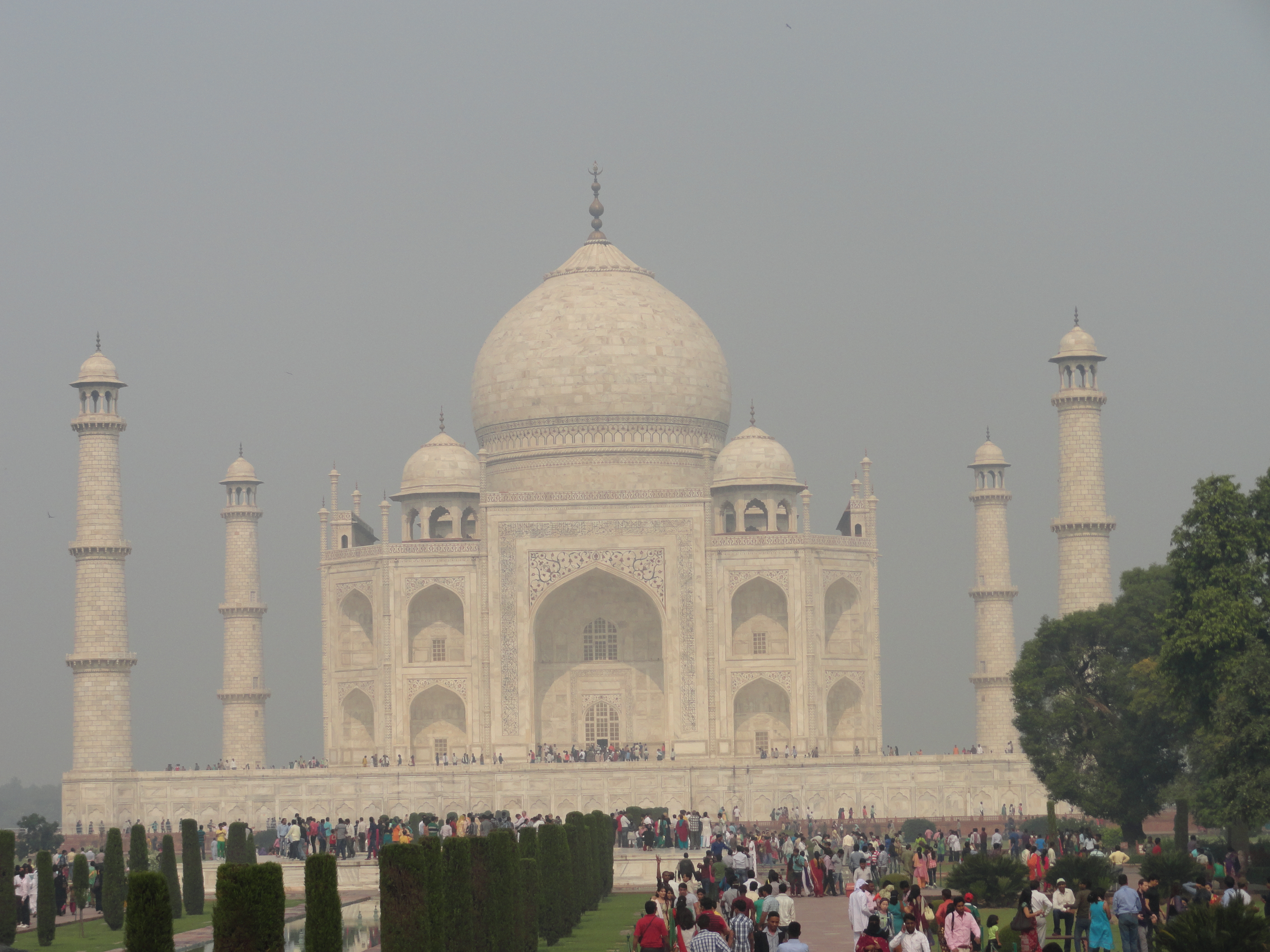 Тадж махал 4 буквы. Taj Mahal Drone. Tobu World Square Taj Mahal. Taj Mahal Википедия на английском.