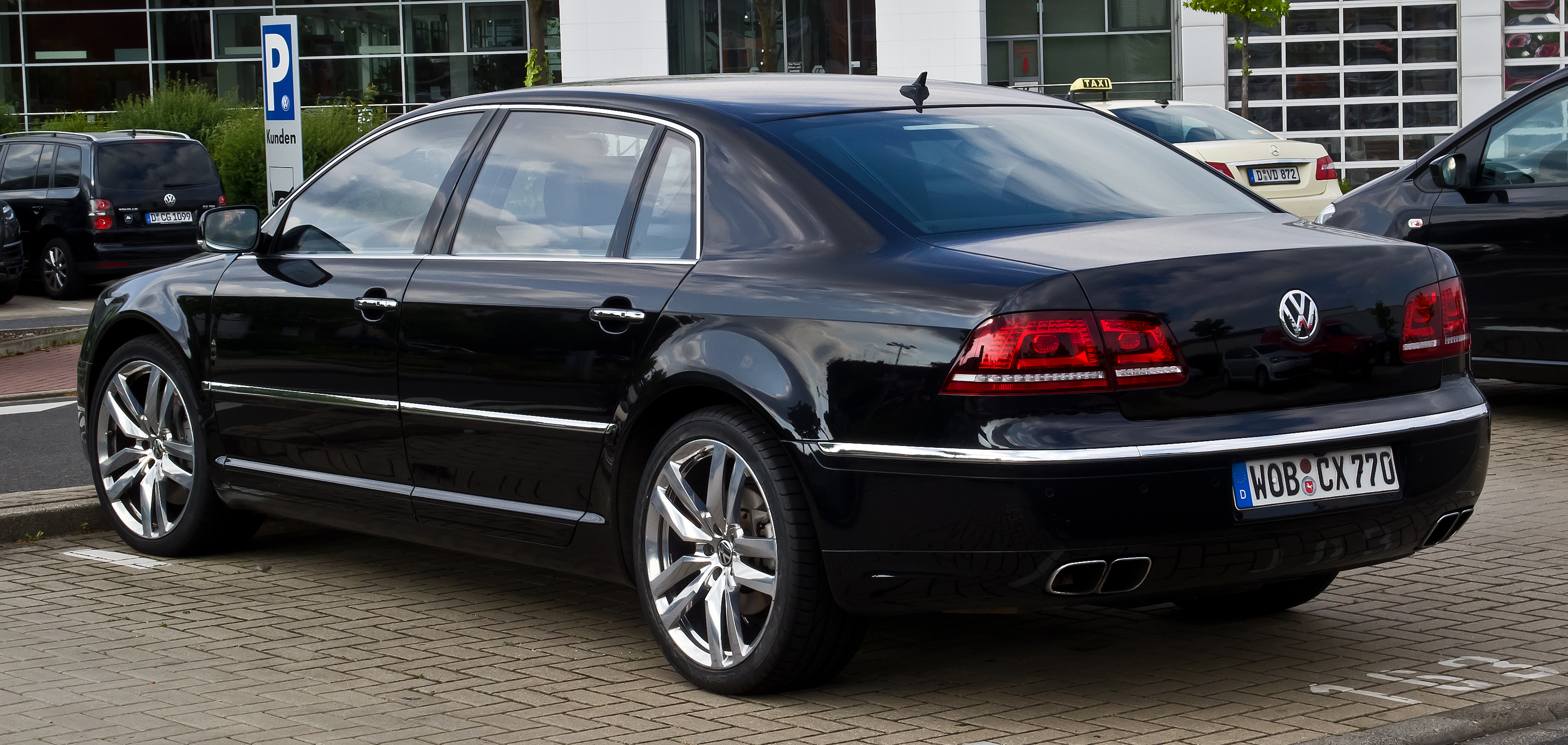 VW Phaeton w12