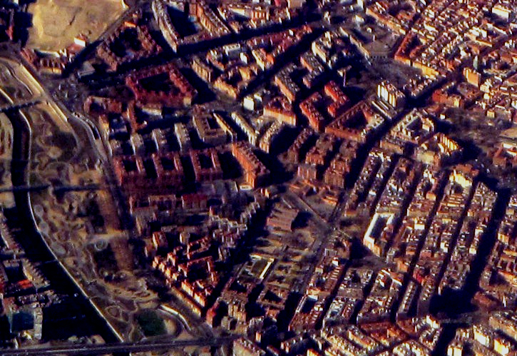 File:(Acacias) Madrid - Aerial photograph (cropped).jpg