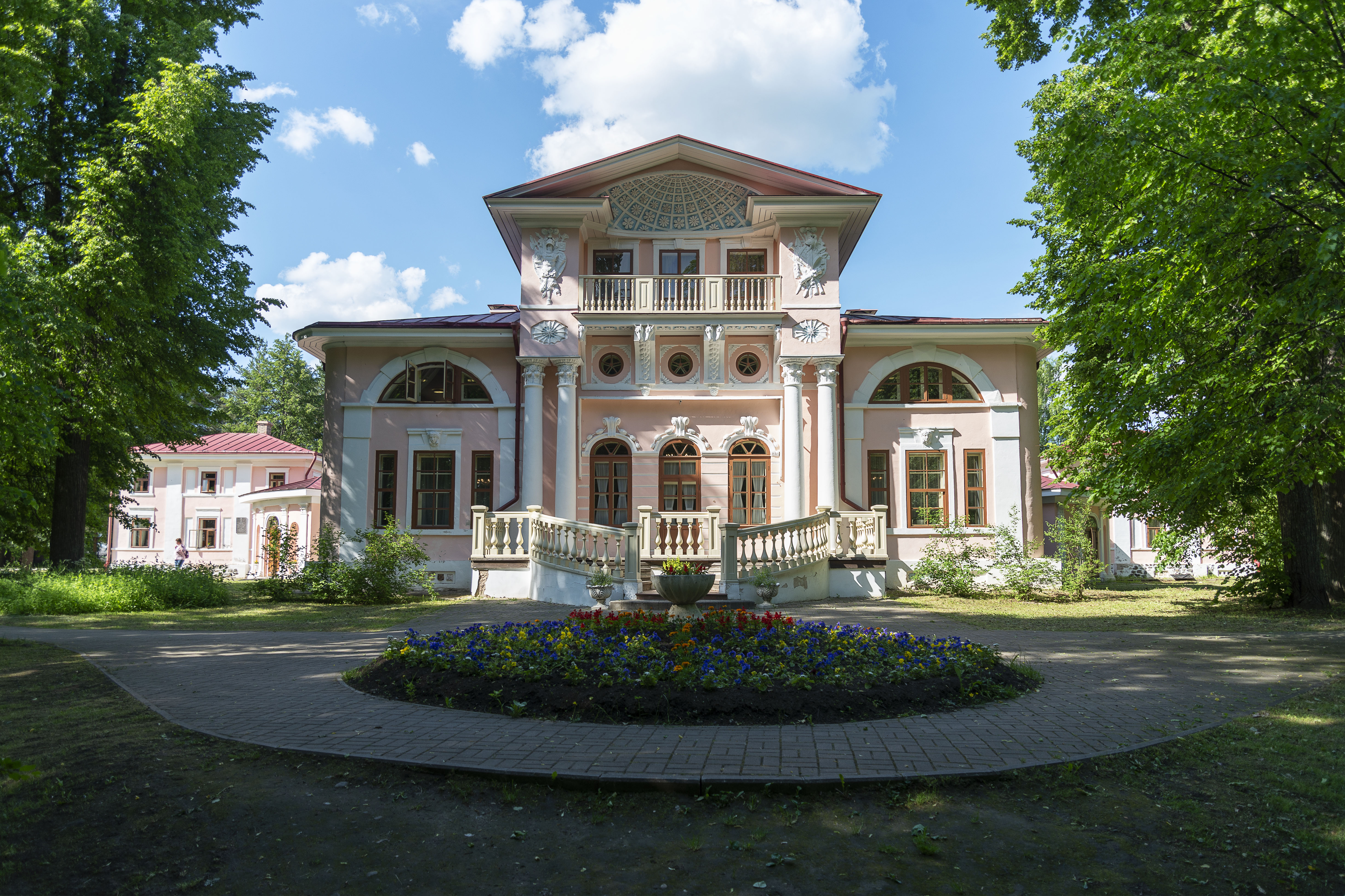 Усадьба сколько. Покровское усадьба Брянчаниновых. Усадьба Брянчаниновых село Покровское. Дворянская усадьба Брянчаниновых. Дом Брянчаниновых Покровское.