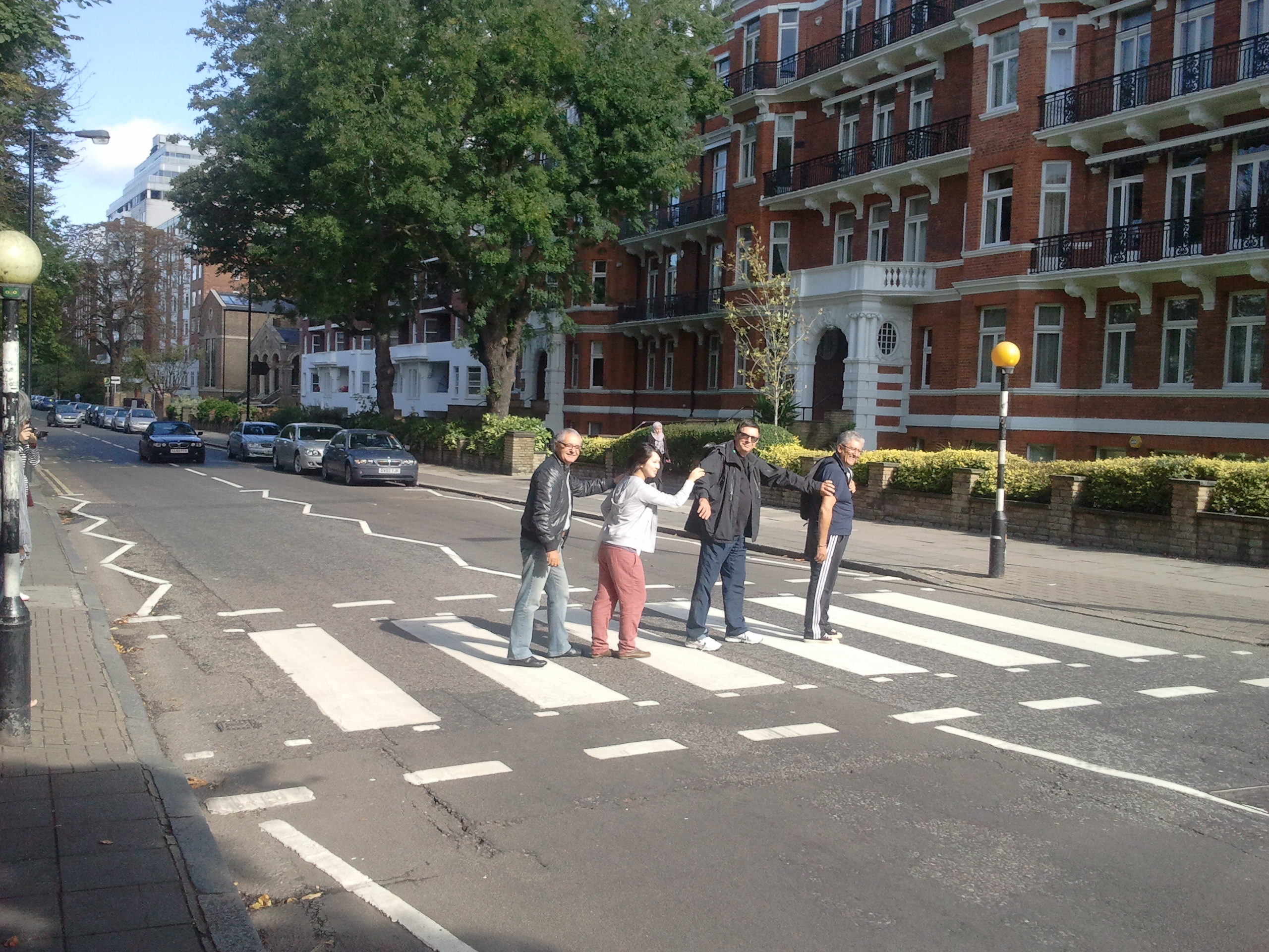 File:Abbey Road Crossing.jpg - Wikimedia Commons