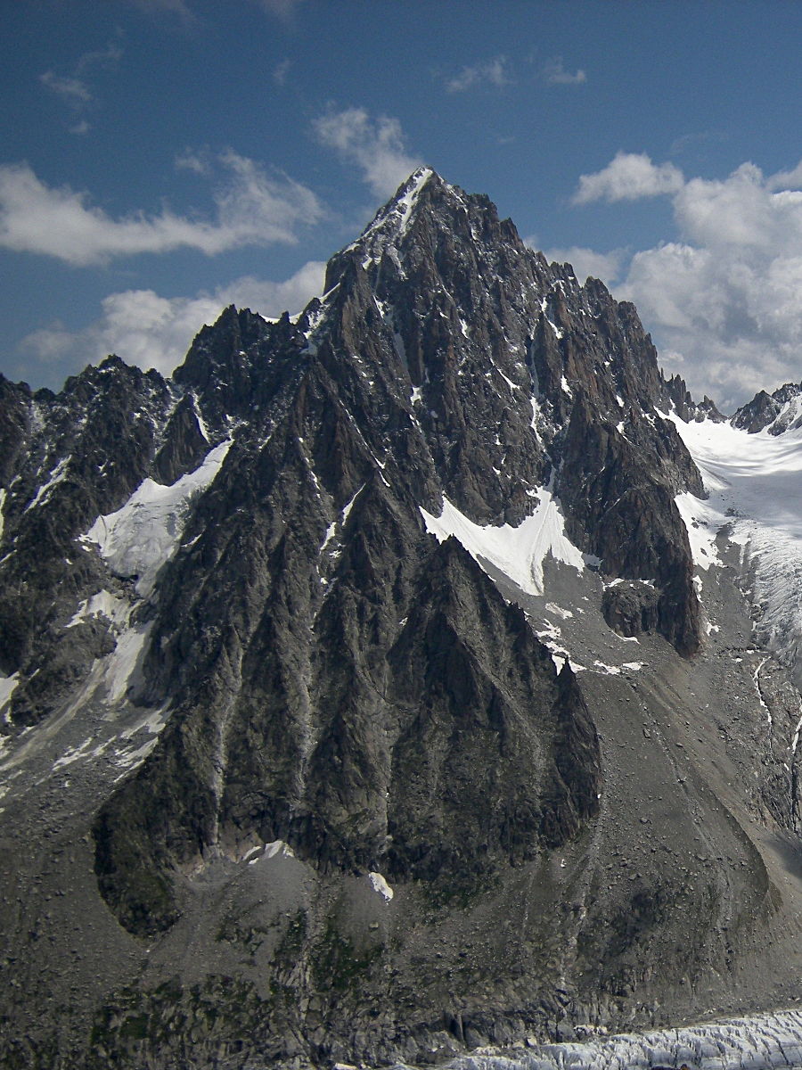 Aiguille du Chardonnet  France Auvergne-Rhône-Alpes Haute-Savoie Chamonix-Mont-Blanc 74400