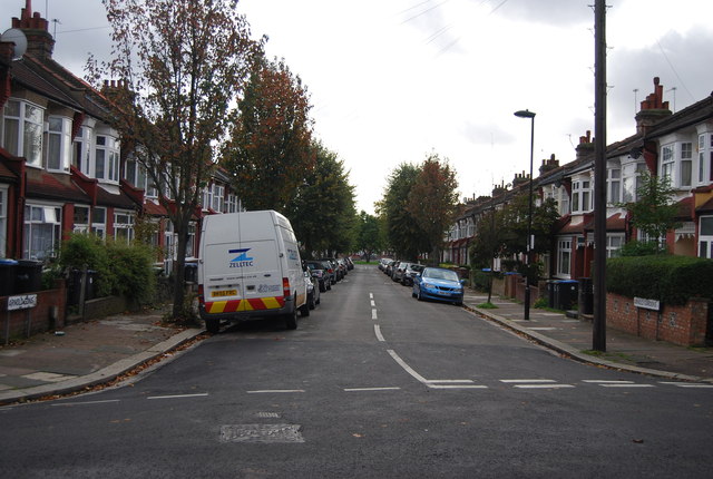 File:Arnold Gardens - geograph.org.uk - 3804983.jpg