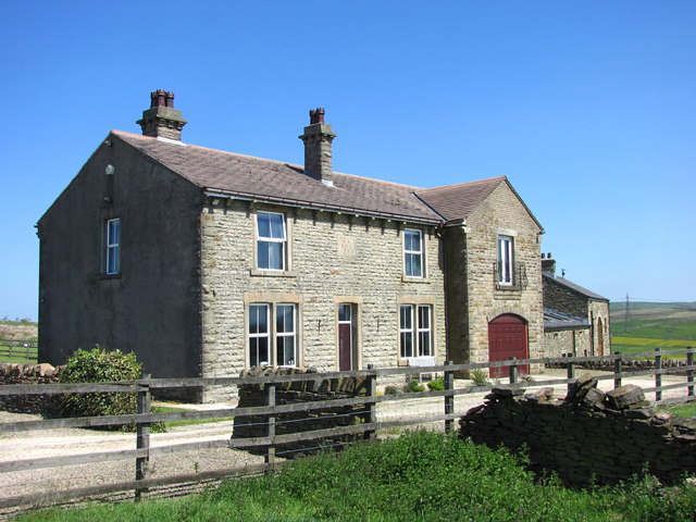 File:Bolton Barn Farm - geograph.org.uk - 1342761.jpg